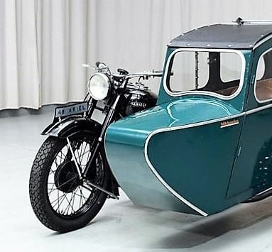 1948 Ariel Square Four with Watsonian sidecar