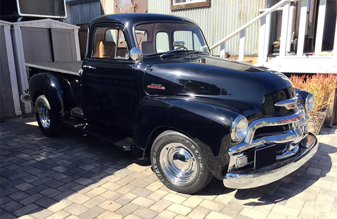 The new owner of this custom 1954 Chevrolet 3100 pickup will be moonlighting in a vehicle built for actor Bruce Willis. | Barrett-Jackson photo