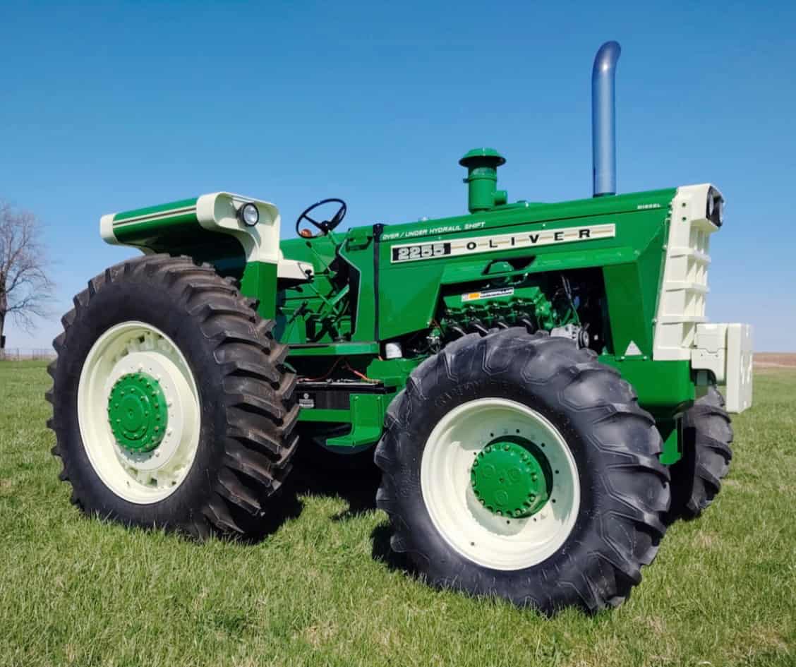 Mecum resumes live auctions with vintage tractors