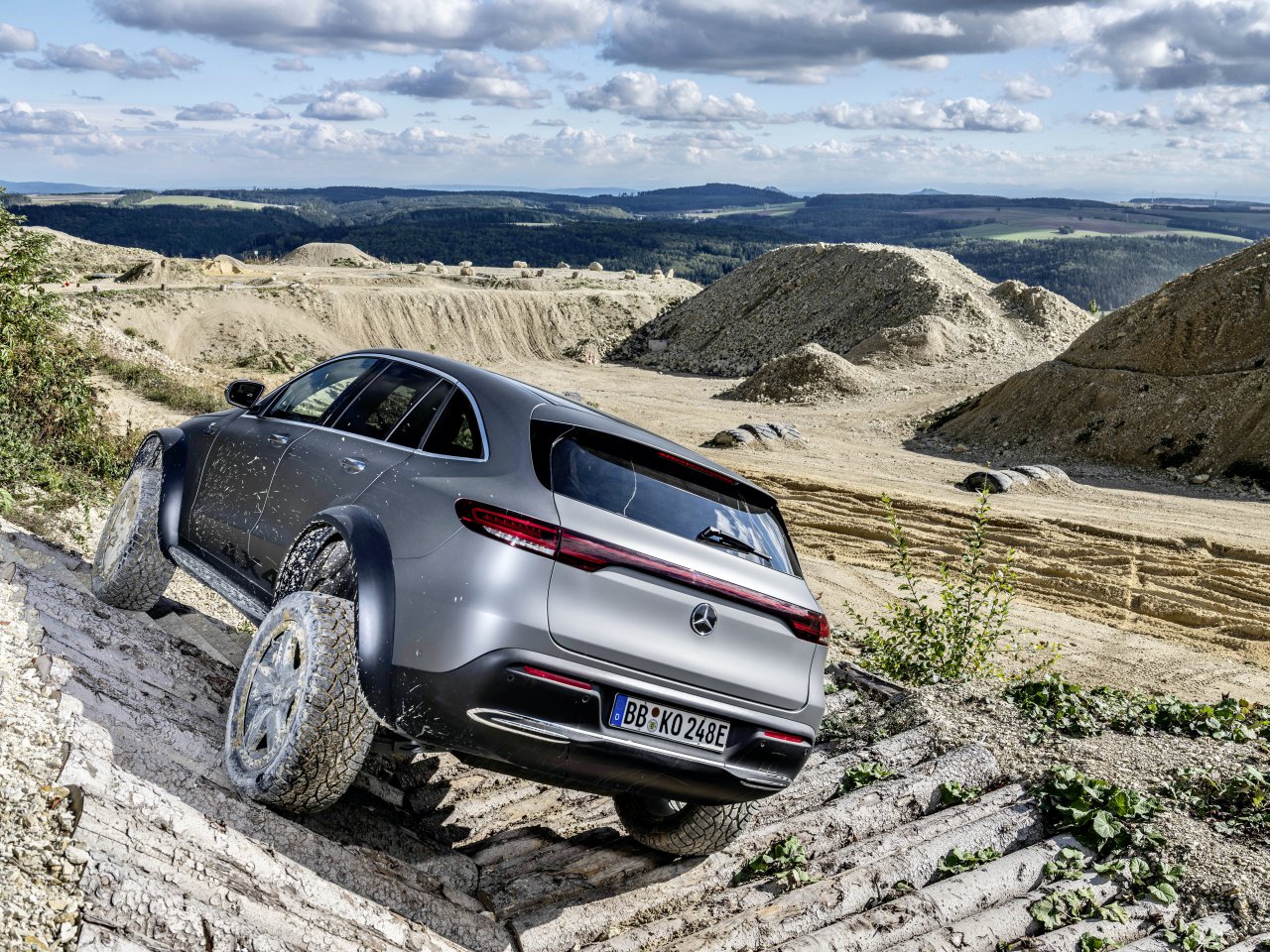 EQC, Mercedes unveils electric-powered off-road concept, ClassicCars.com Journal