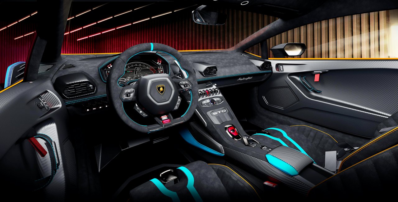 Lamborghini Huracan STO  interior 
