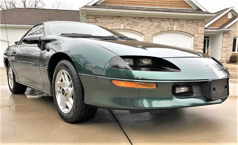 Pick of the Day: 1995 Chevrolet Camaro Z28 driven just 27,000 miles
