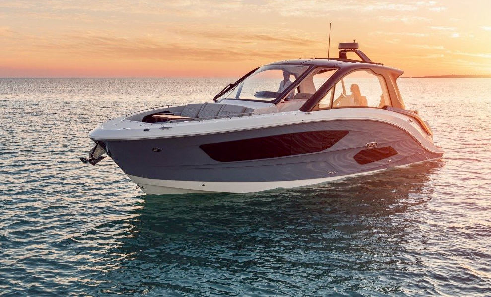 Sundancer, BMW helps design newest Sea Ray Sundancer boat, ClassicCars.com Journal
