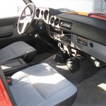 1987-FJ60-interior