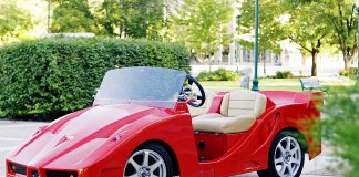 Ferrari F5 golf cart made by Luxury Carts
