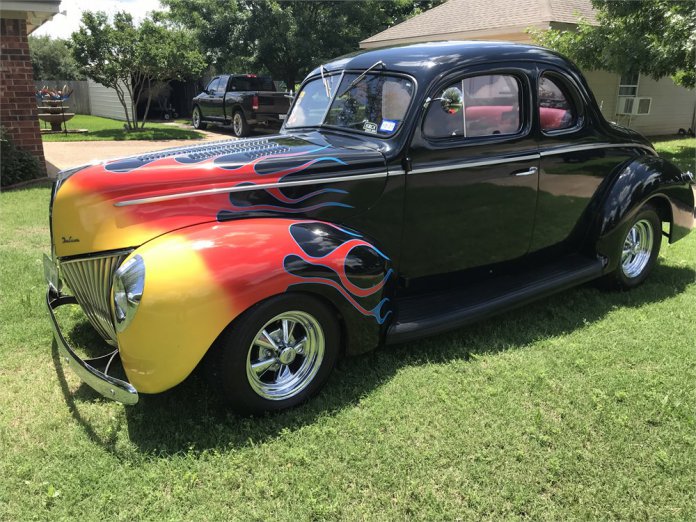 1939 Ford Deluxe Coupe