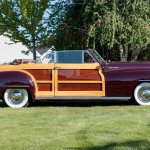 1946-Chrysler-Town-Country-side