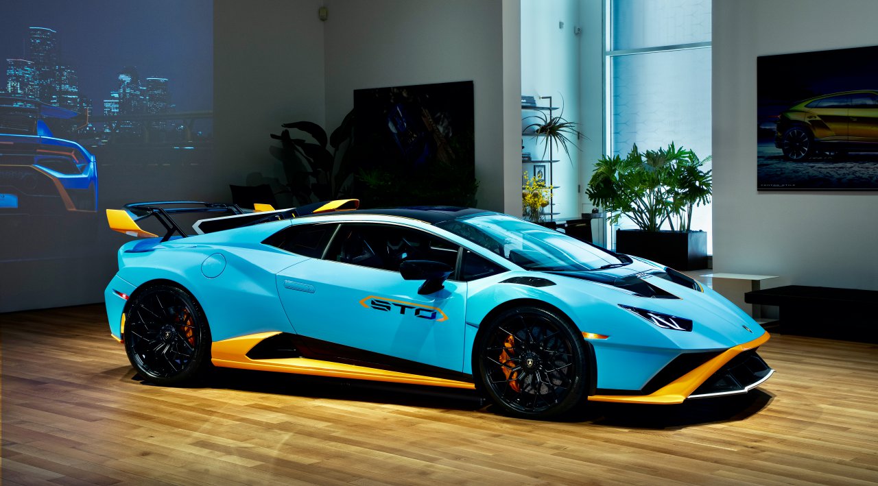 Lamborghini, Exclusive Lamborghini lounge opens in New York City, ClassicCars.com Journal