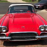 1961-Chevrolet-Corvette-front