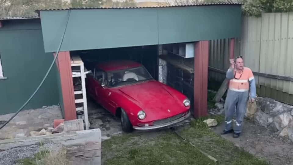 Barn-found 1967 Ferrari 330 GT V12 2+2 | Drive photos