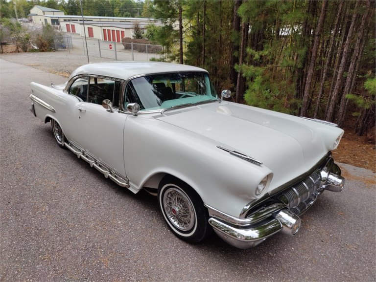 AutoHunter Spotlight: 1957 Pontiac Chieftain