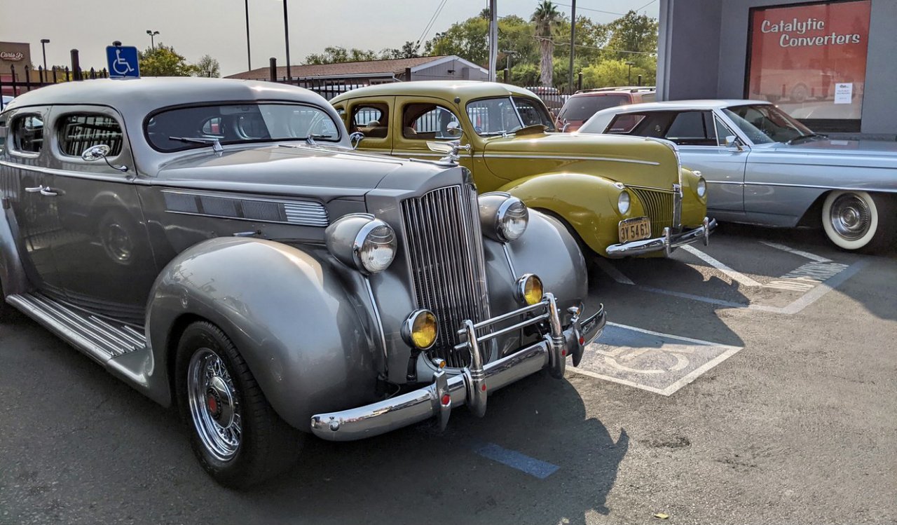 More than 300 classic vehicles pack Fulton Avenue for 10th CruiseFest