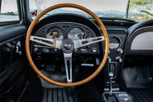Pick of the Day: Low-mileage 1965 Chevrolet Corvette roadster