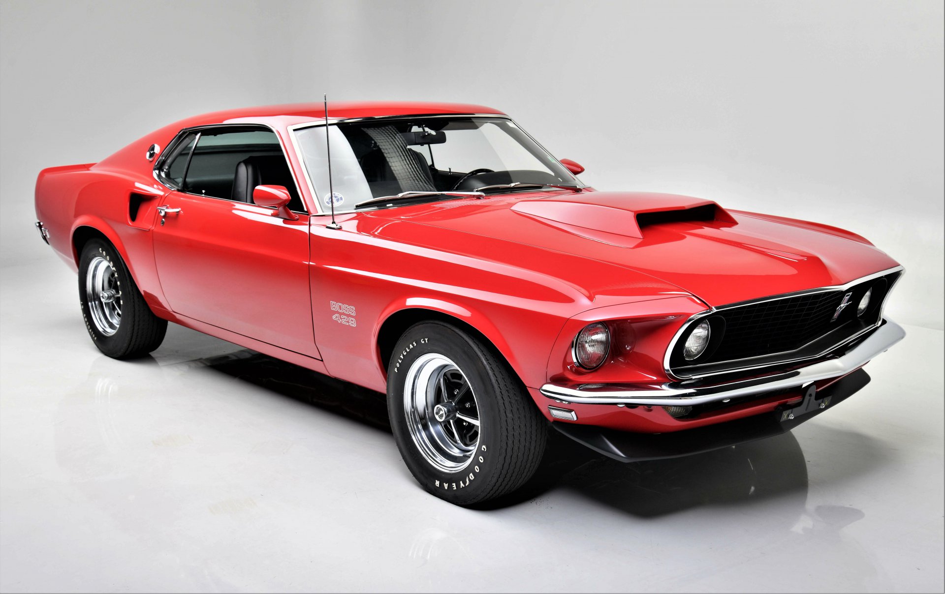 Big-block muscle cars featured at Barrett-Jackson Scottsdale auction