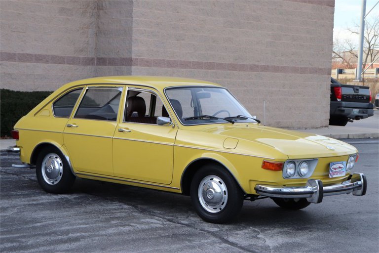 AutoHunter Spotlight: 1973 Volkswagen Type 4