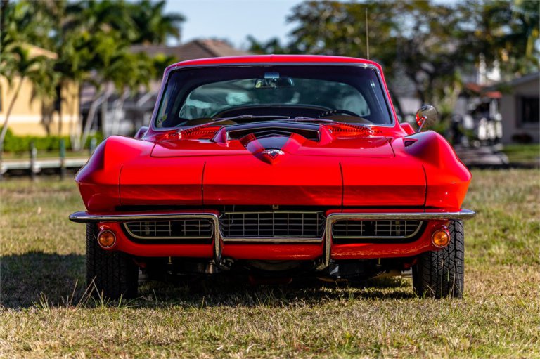 AutoHunter Spotlight: 1967 Chevrolet Corvette