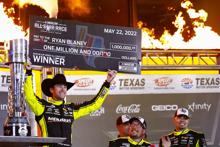 Motorsports Round Up: Blaney wins controversial All-Star Race