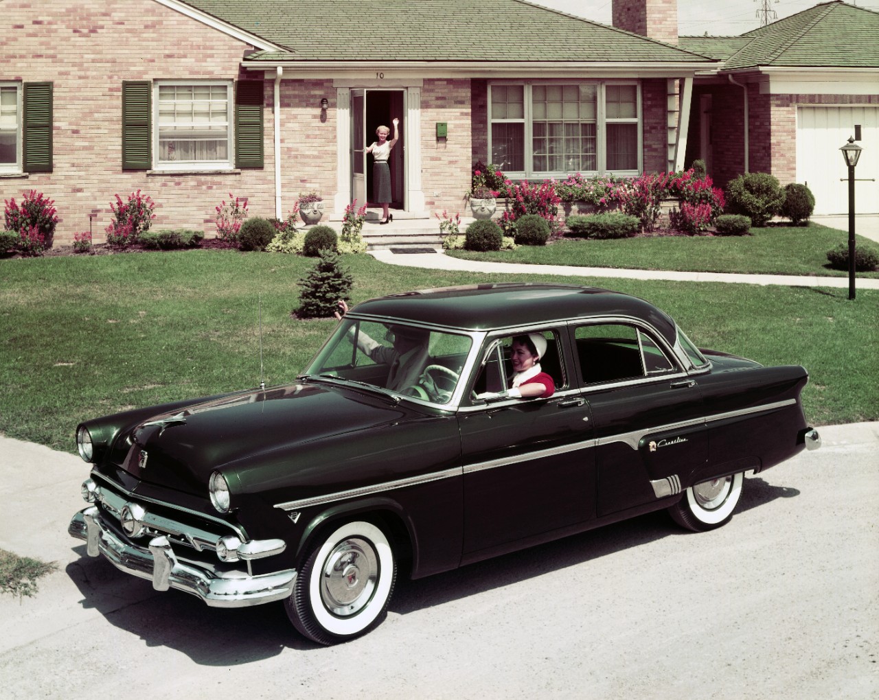 1954 Ford Crestline four-door