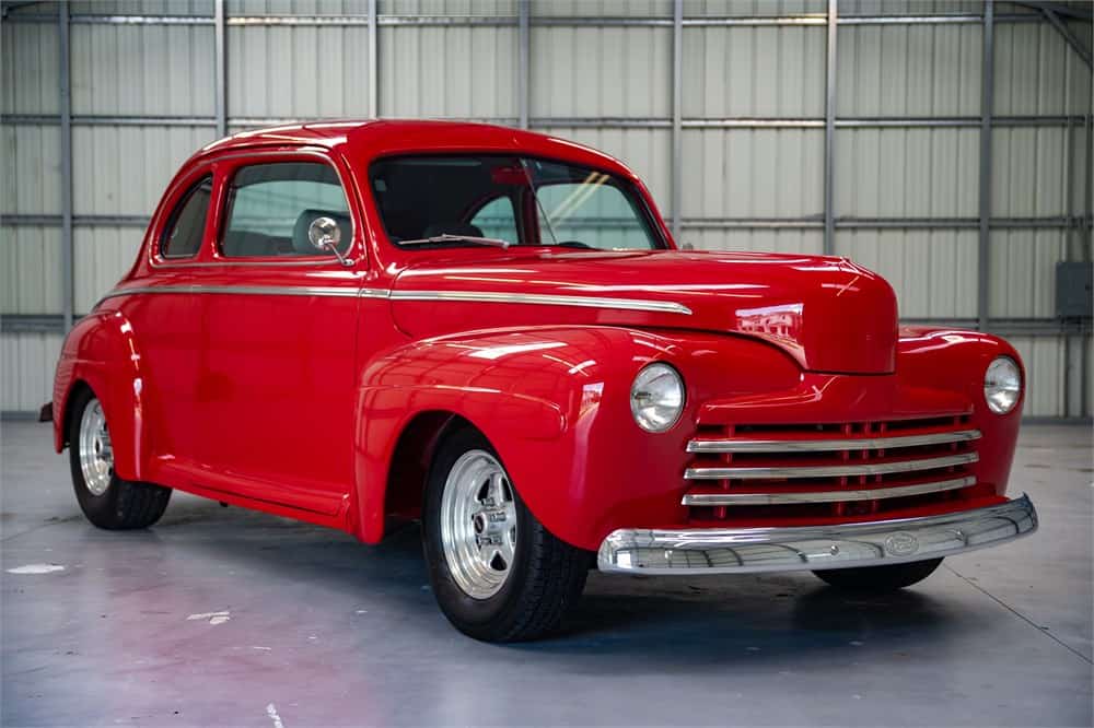 1946 FORD 2-DR COUPE