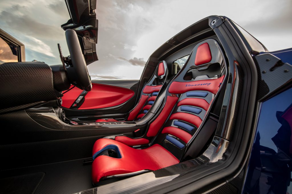 Hennessey Venom F5 roadster (interior)