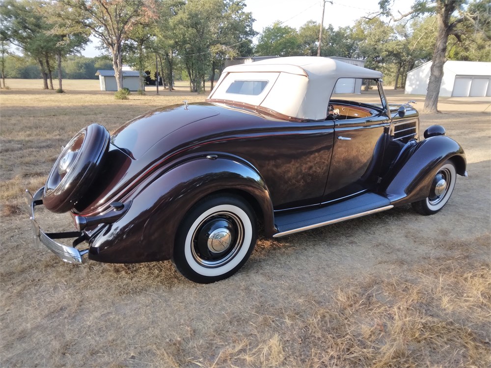 1936 Ford Deluxe Roadster
