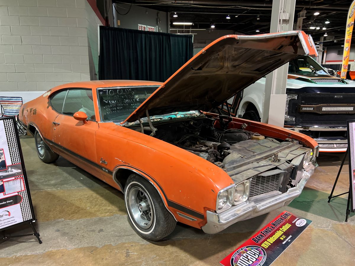 Rare Muscle, Wing Cars, Barn Finds, and More at the 2022 MCACN Show