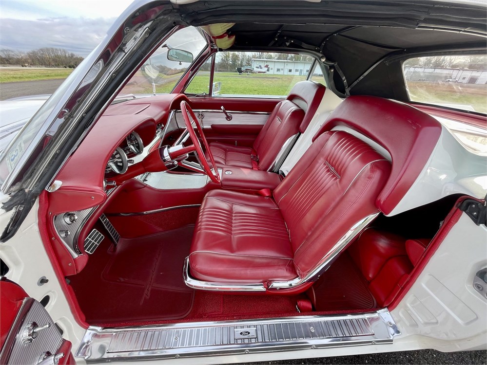 1963 Ford Thunderbird convertible