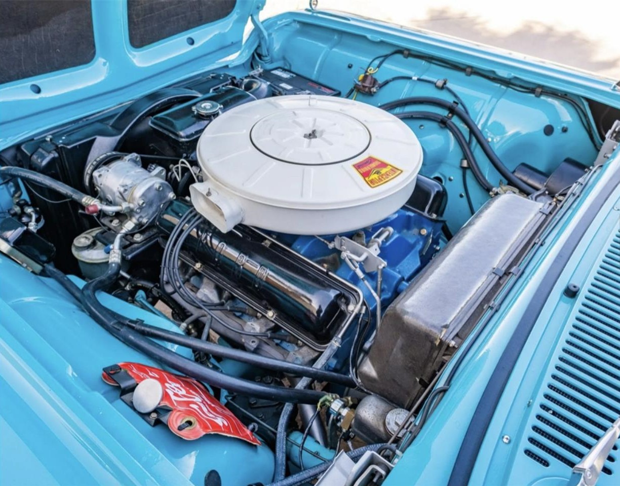 352ci V8 engine