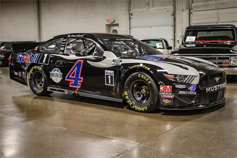 AutoHunter Spotlight: 2021 Ford Mustang NASCAR Cup Series race car