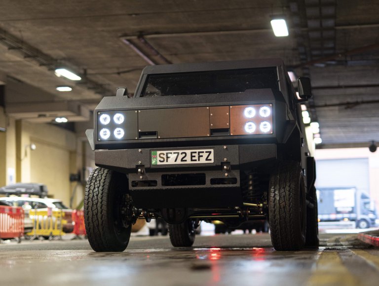 Munro launches extreme terrain 4×4 electric vehicle