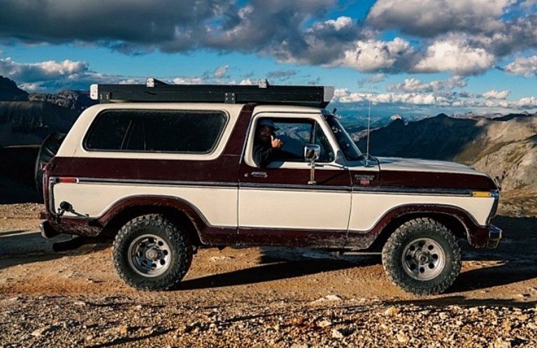 Mad Mods Breathe Life Into Old Bronco in New eBay YouTube Series