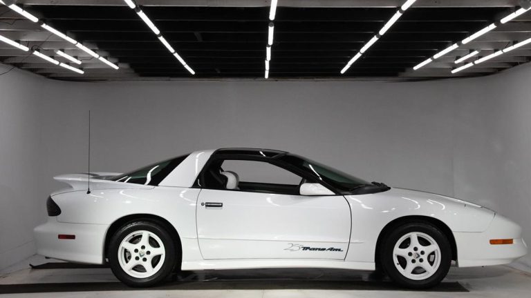 Pick of the Day: 1994 Pontiac Firebird Trans Am