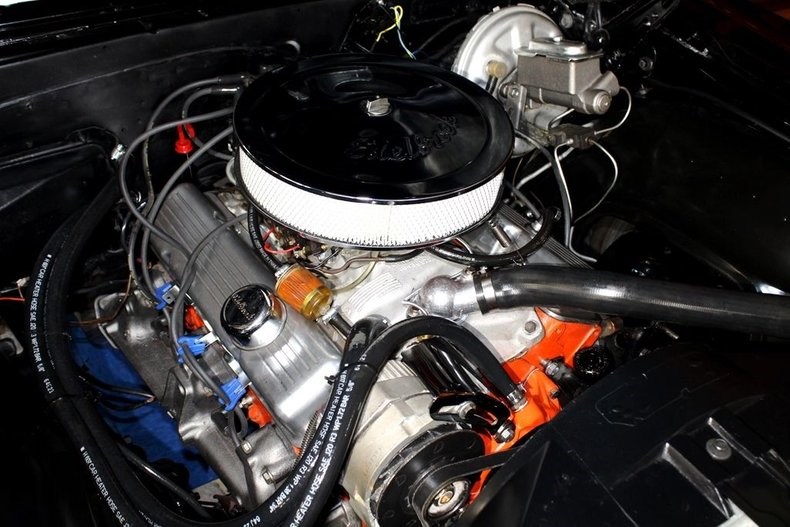 350ci small-block V8 engine