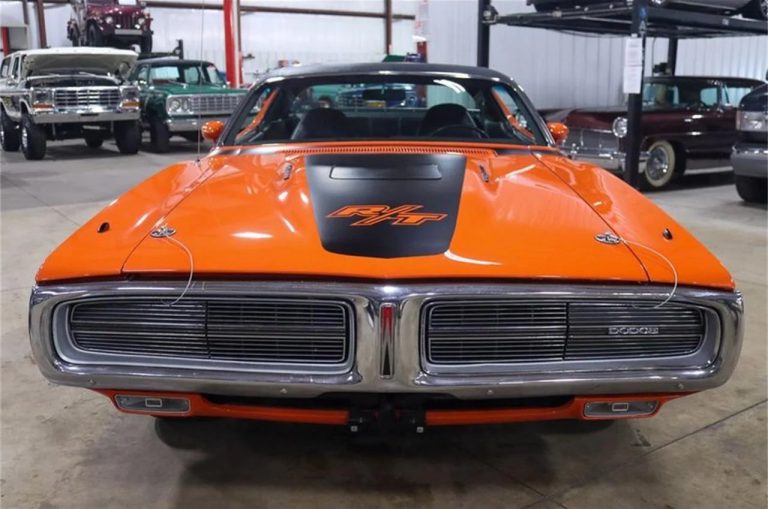 Pick of the Day: 1971 Dodge Charger R/T