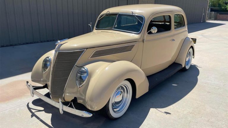 Pick of the Day: 1937 Ford Deluxe