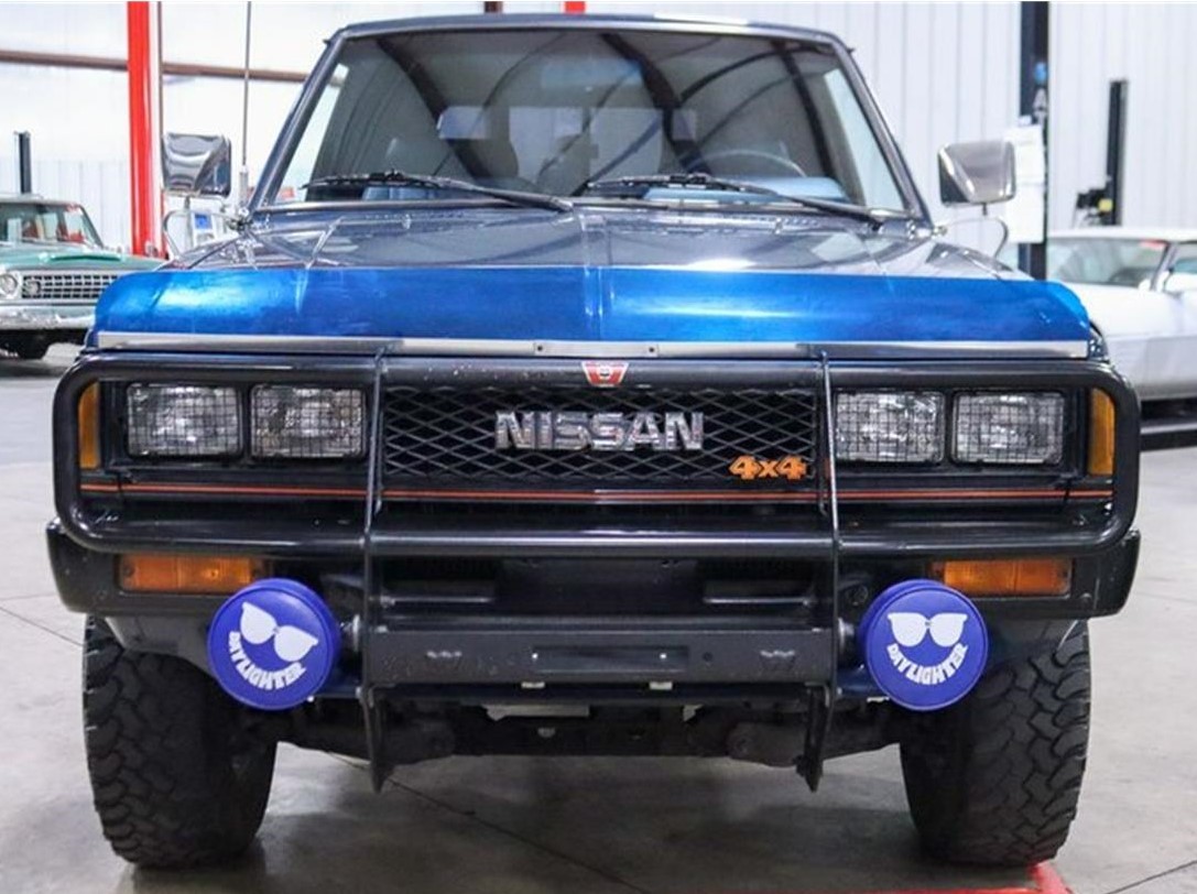 1986 Nissan Kingcab 4x4 Pickup 
