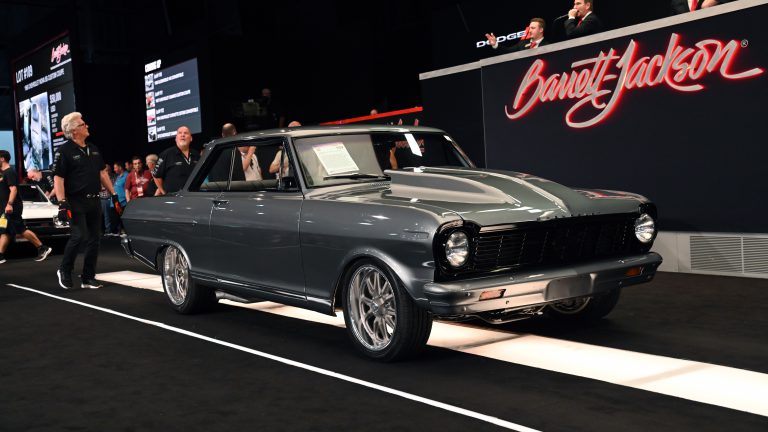 Record-Breaking Day One for Barrett-Jackson in Palm Beach