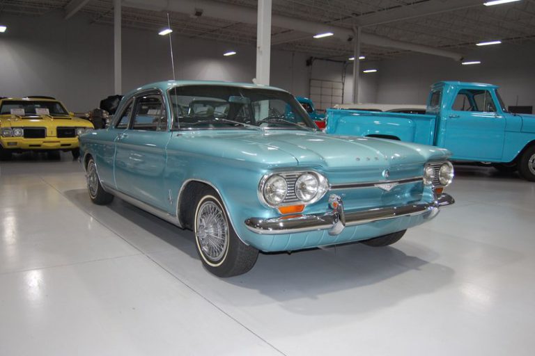 AutoHunter Spotlight: 1964 Chevrolet Corvair Monza Spyder