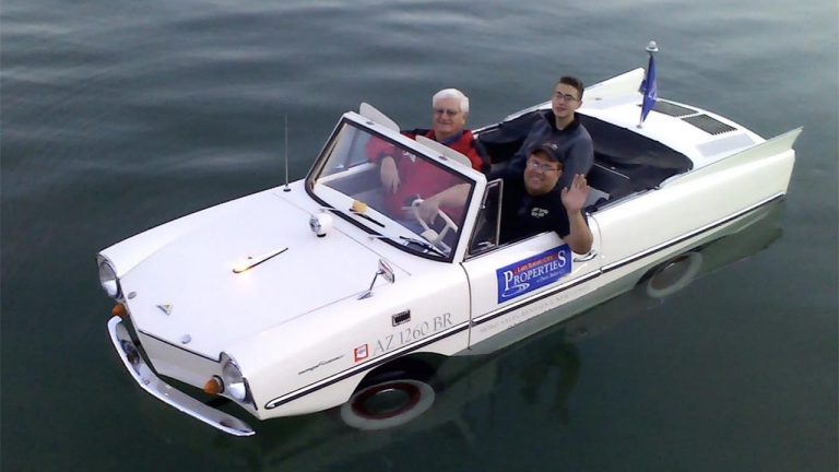 Pick of the Day: 1965 Amphicar Model 770