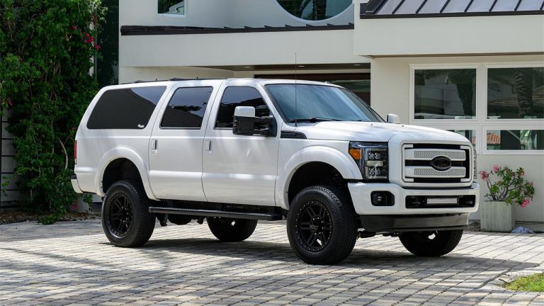 Pick of the Day: 2014 Ford F-250 Excursion