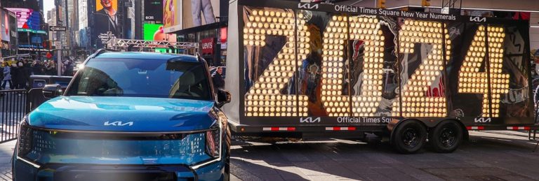 Kia Delivers 2024 New Year’s Numerals to Times Square