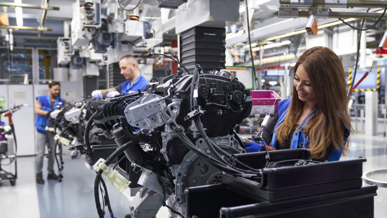 BMW no longer builds engines in Germany