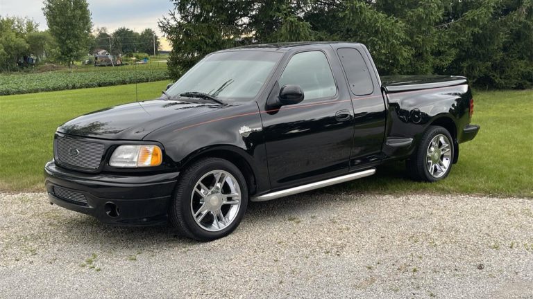 Pick of the Day: 2000 Ford F-150 Harley-Davidson
