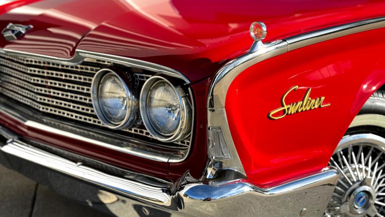 AutoHunter Spotlight: 1960 Ford Sunliner