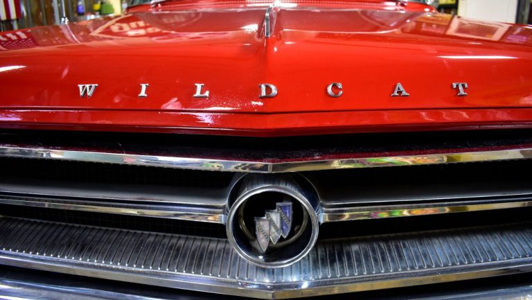 AutoHunter Spotlight: 1963 Buick Wildcat